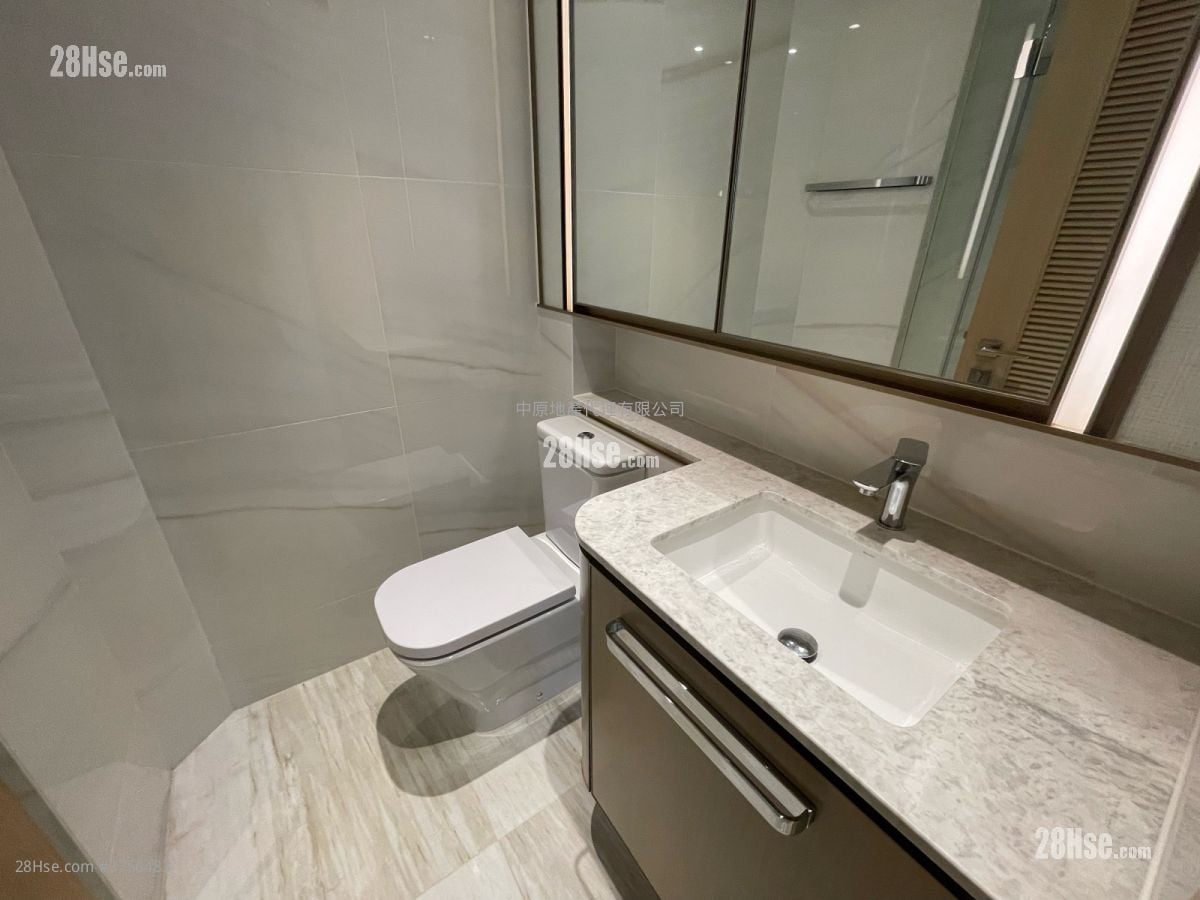 Ocean Marini Sell 2 Bedrooms , 1 Bathroom 472 ft²