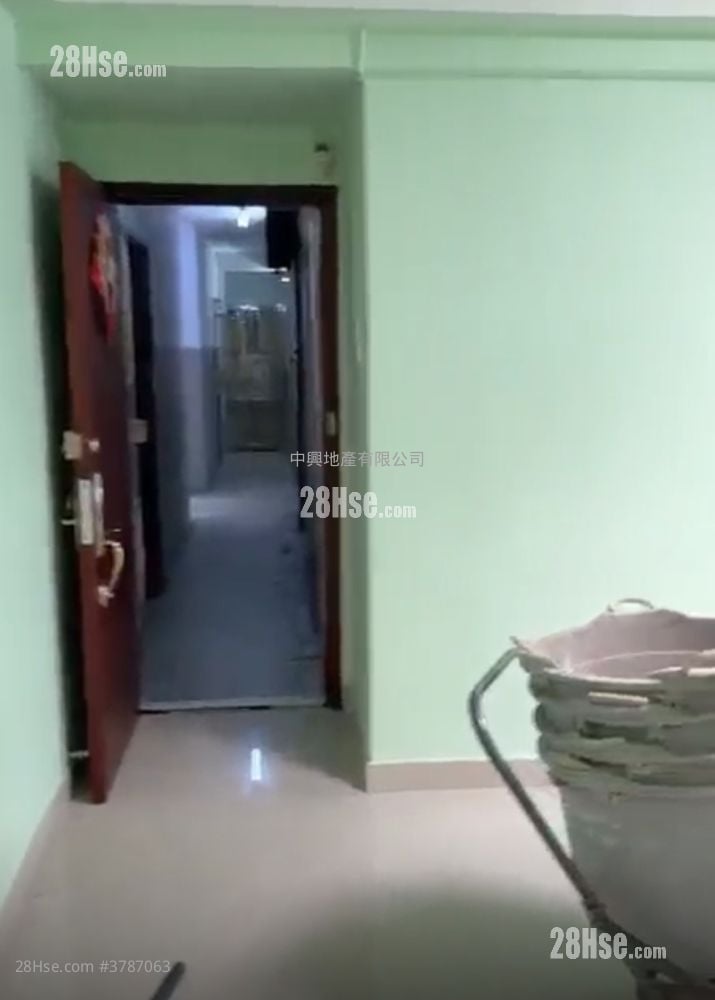 文英楼 售盘 3 房 , 2 浴室 665 平方尺