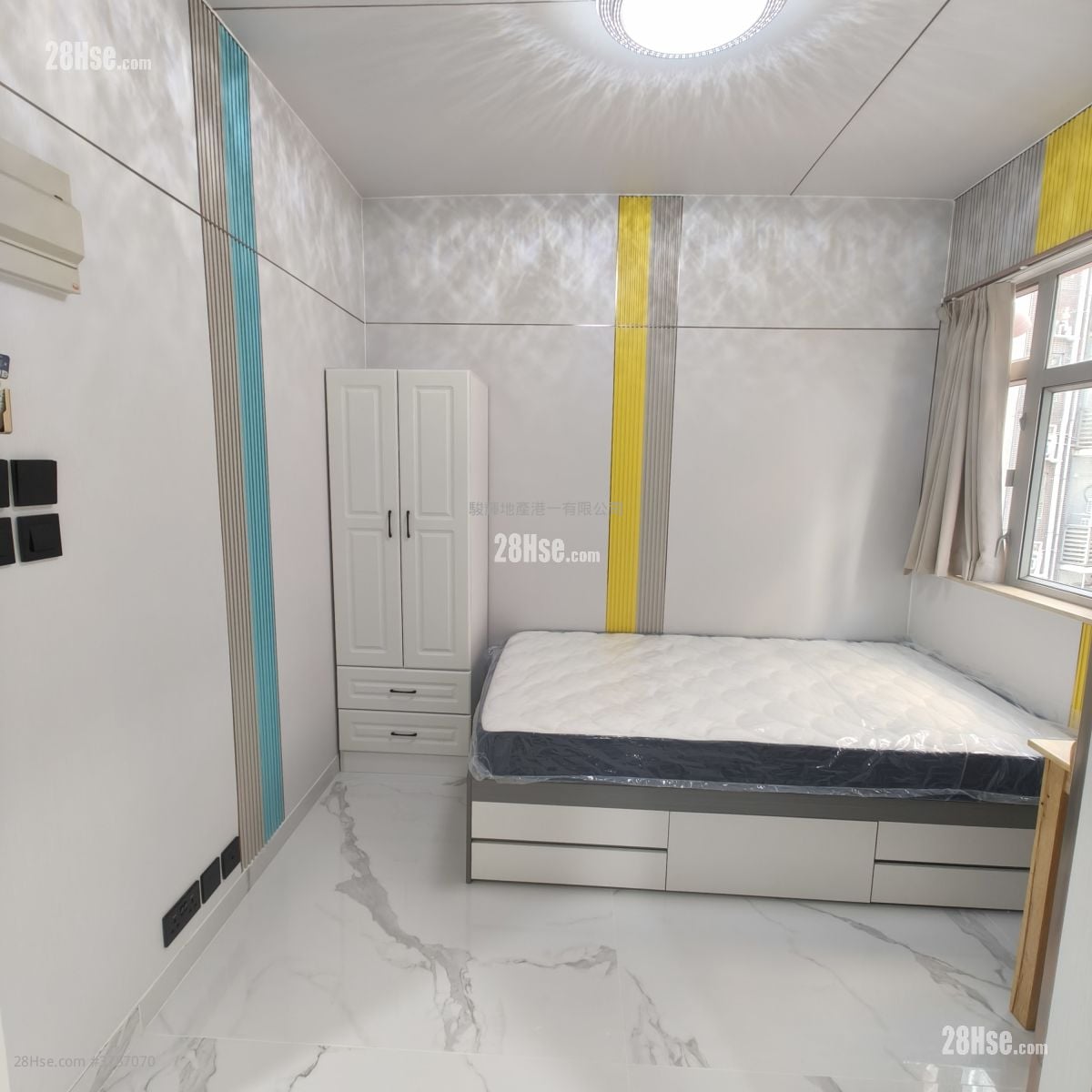 Golden Crown Court Rental 180 ft²