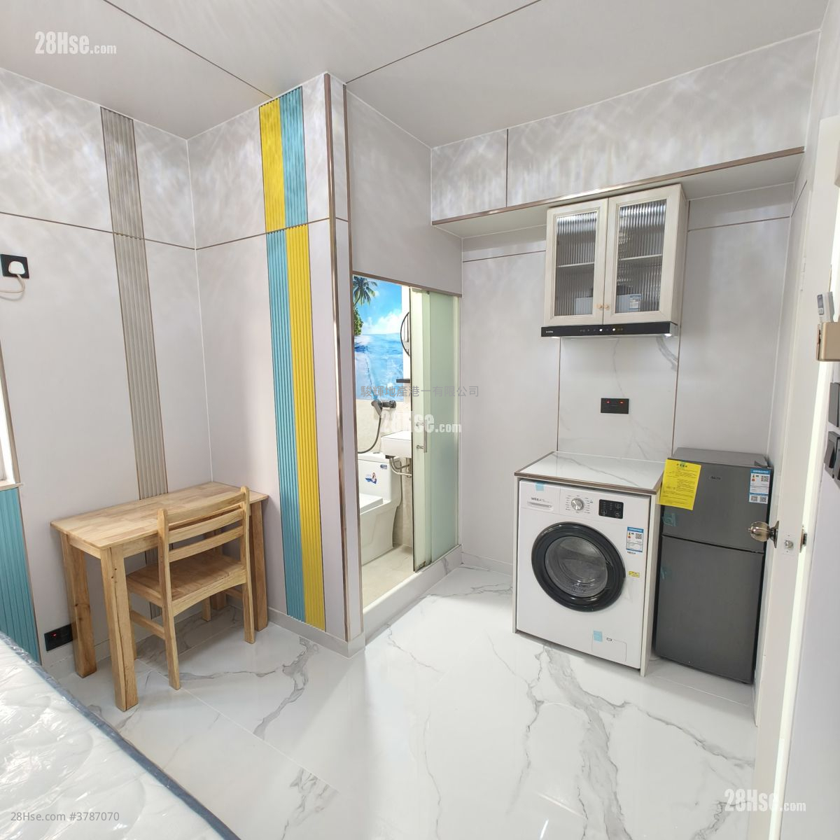 Golden Crown Court Rental 180 ft²