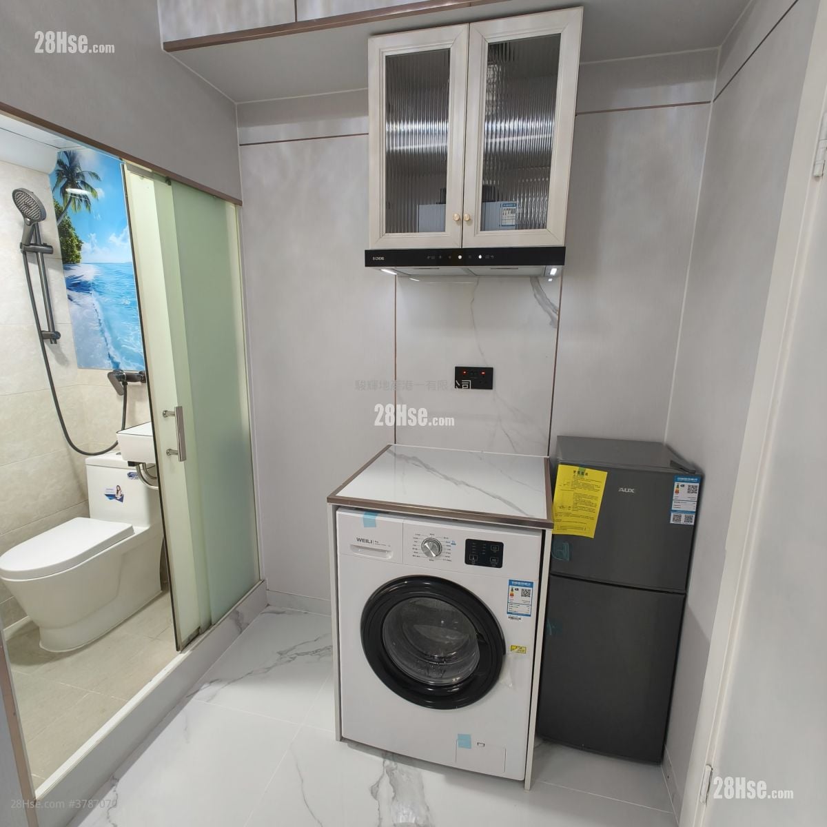 Golden Crown Court Rental 180 ft²