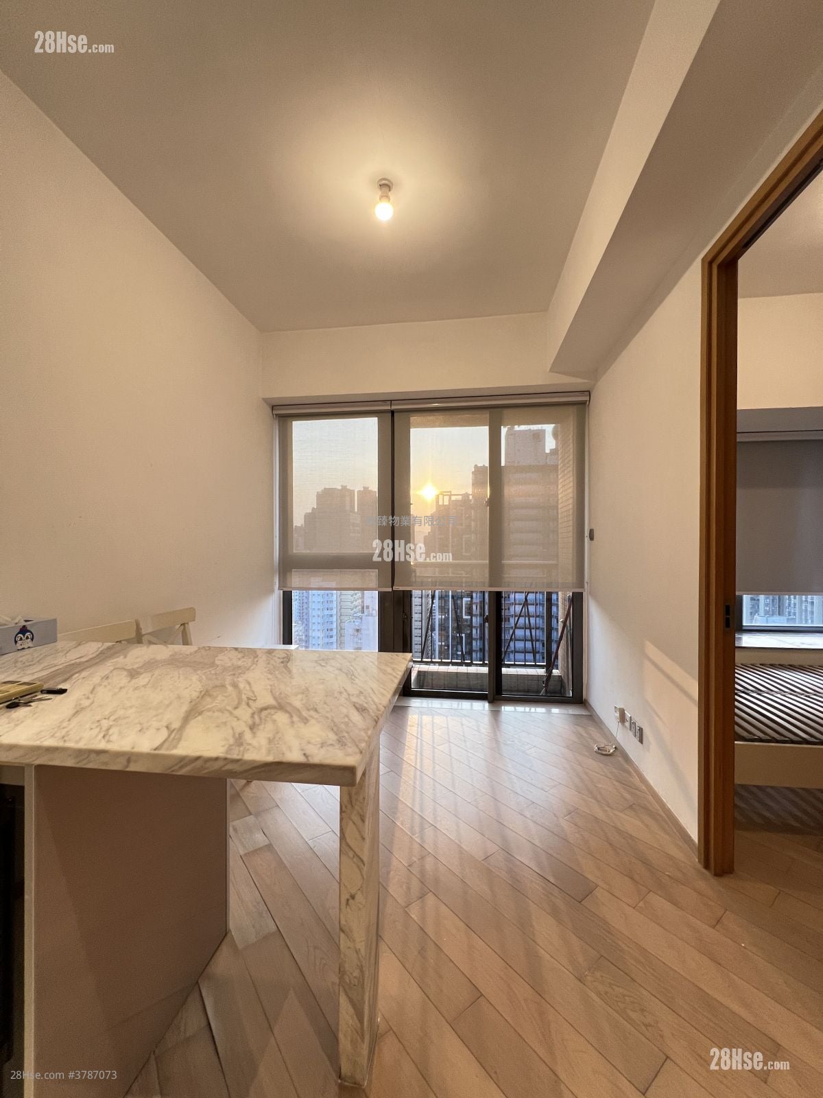 The Met. Sublime Rental 1 Bedroom , 1 Bathroom 259 ft²