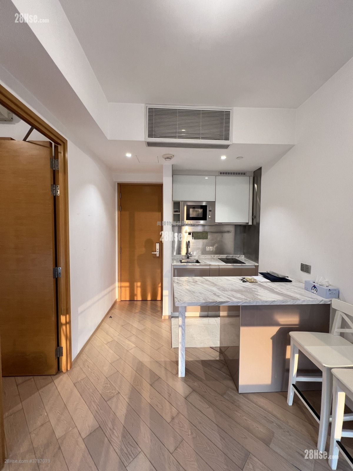 The Met. Sublime Rental 1 Bedroom , 1 Bathroom 259 ft²