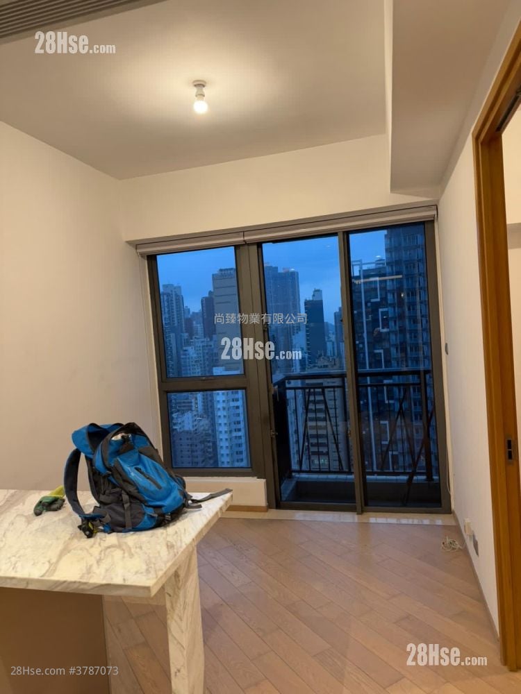 The Met. Sublime Rental 1 Bedroom , 1 Bathroom 259 ft²