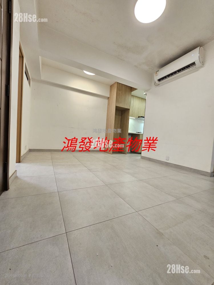 Edward Mansion Sell 820 ft²