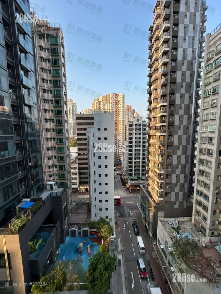 Baker Circle Greenwich Sell Studio , 1 Bathroom 215 ft²