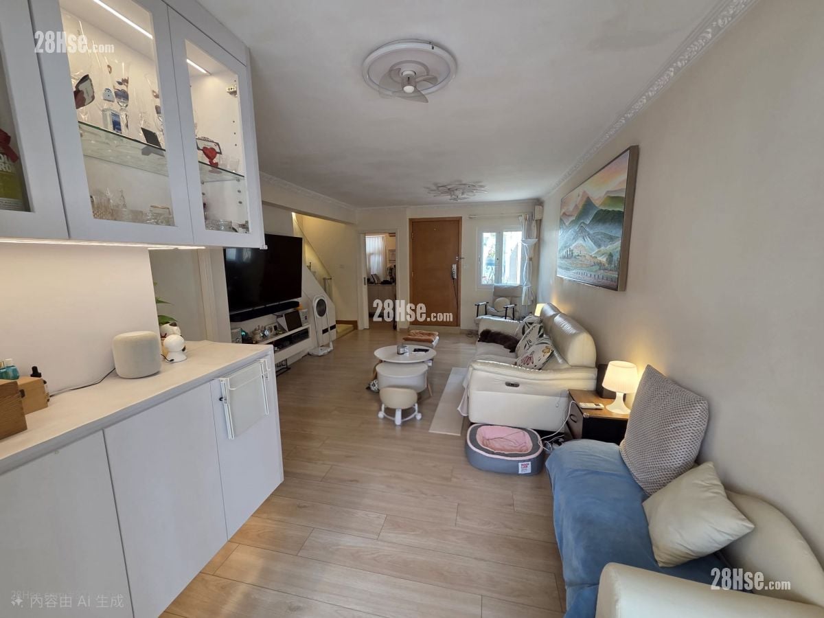 Maple Garden Sell 4 Bedrooms , 2 Bathrooms 695 ft²