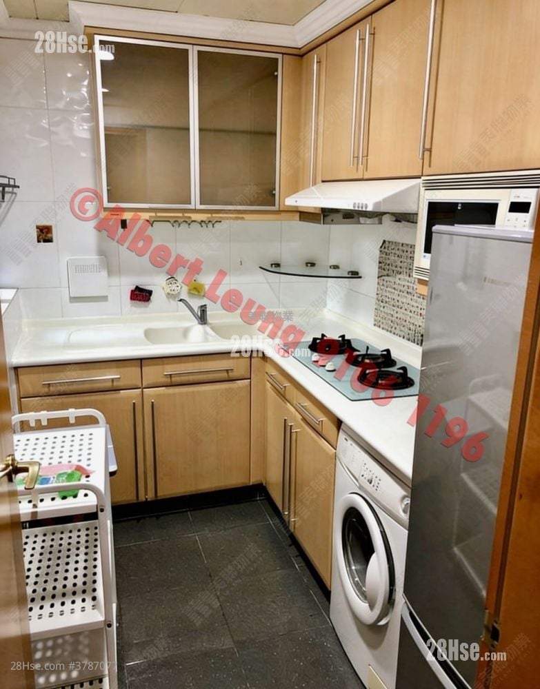 Castello Sell 2 Bedrooms , 1 Bathroom 547 ft²