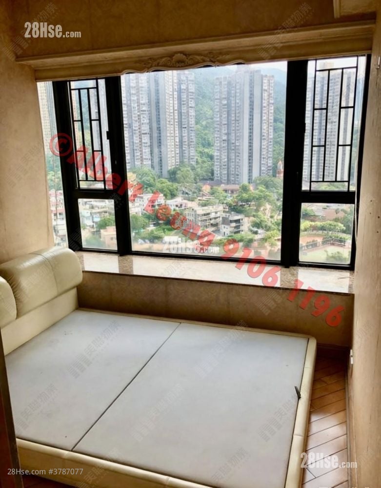 Castello Sell 2 Bedrooms , 1 Bathroom 547 ft²