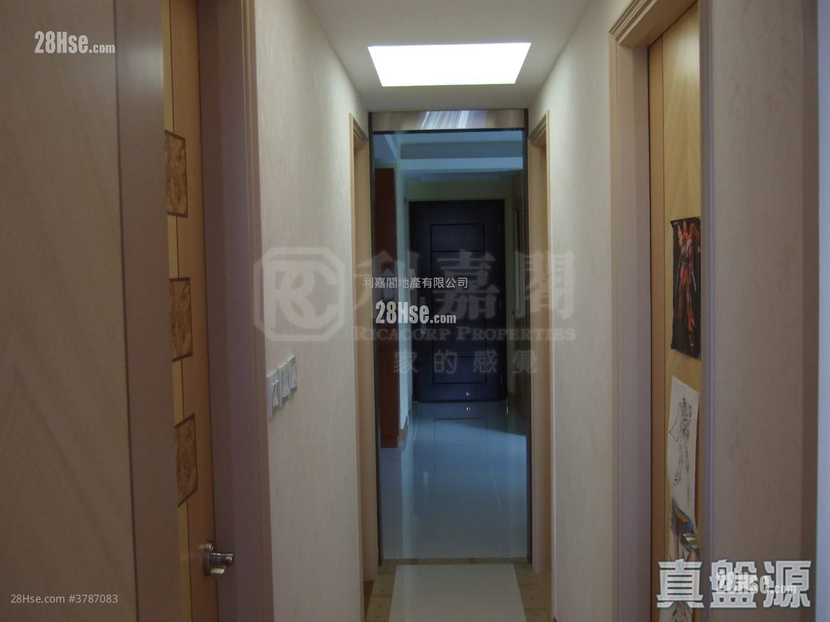 Classical Gardens Sell 3 Bedrooms , 2 Bathrooms 728 ft²