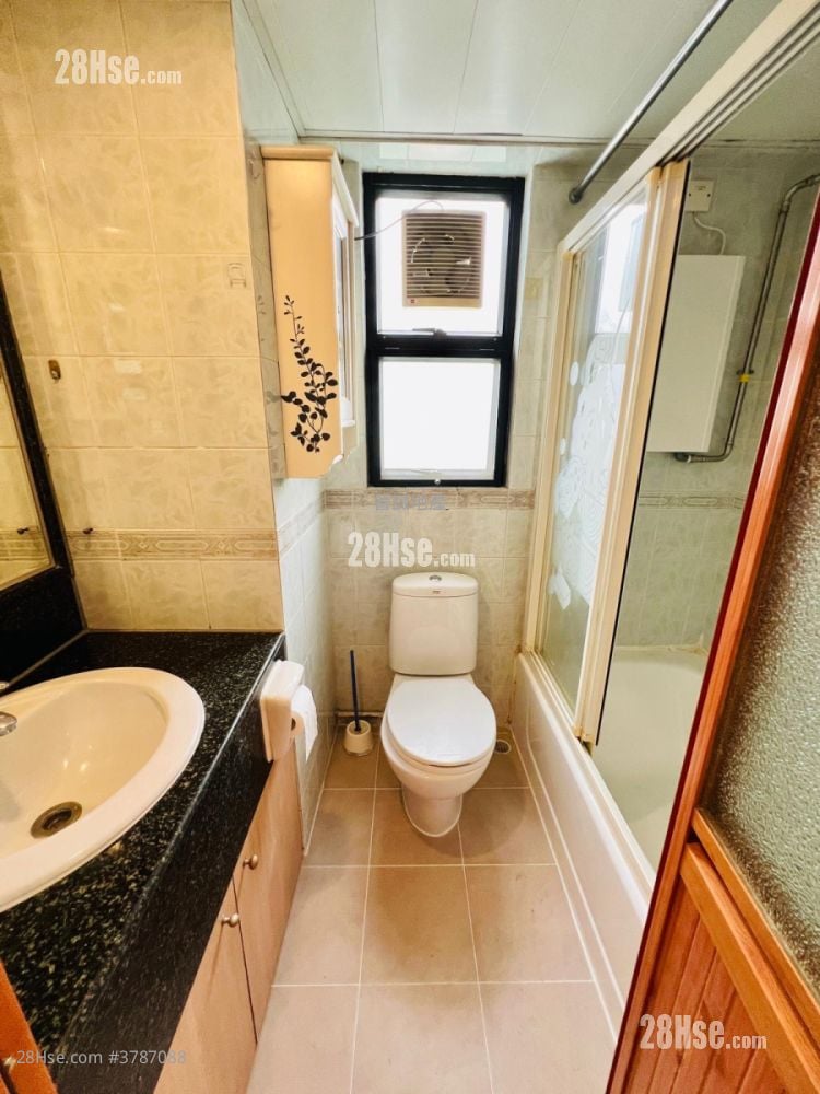 海慧花园 租盘 4 房 , 2 浴室 974 平方尺