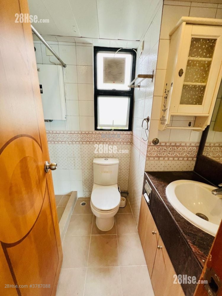 海慧花园 租盘 4 房 , 2 浴室 974 平方尺