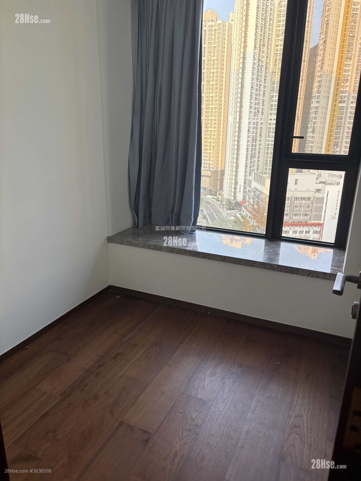 曦台 租盘 2 房 , 1 浴室 495 平方尺