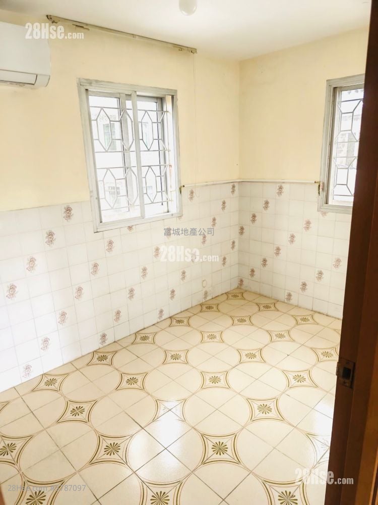 村屋 租盘 3 房 , 1 浴室 630 平方尺