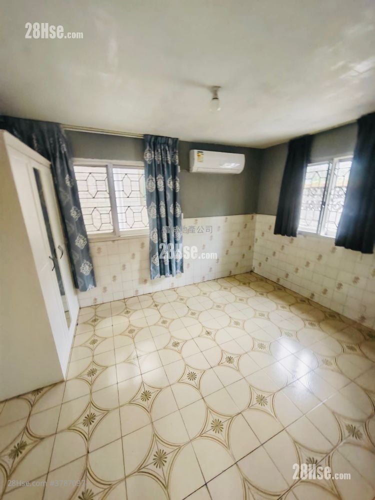 村屋 租盘 3 房 , 1 浴室 630 平方尺