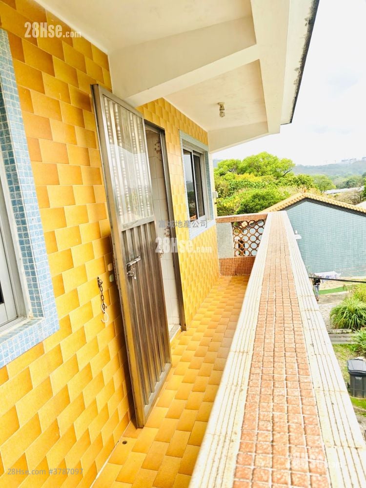 村屋 租盘 3 房 , 1 浴室 630 平方尺