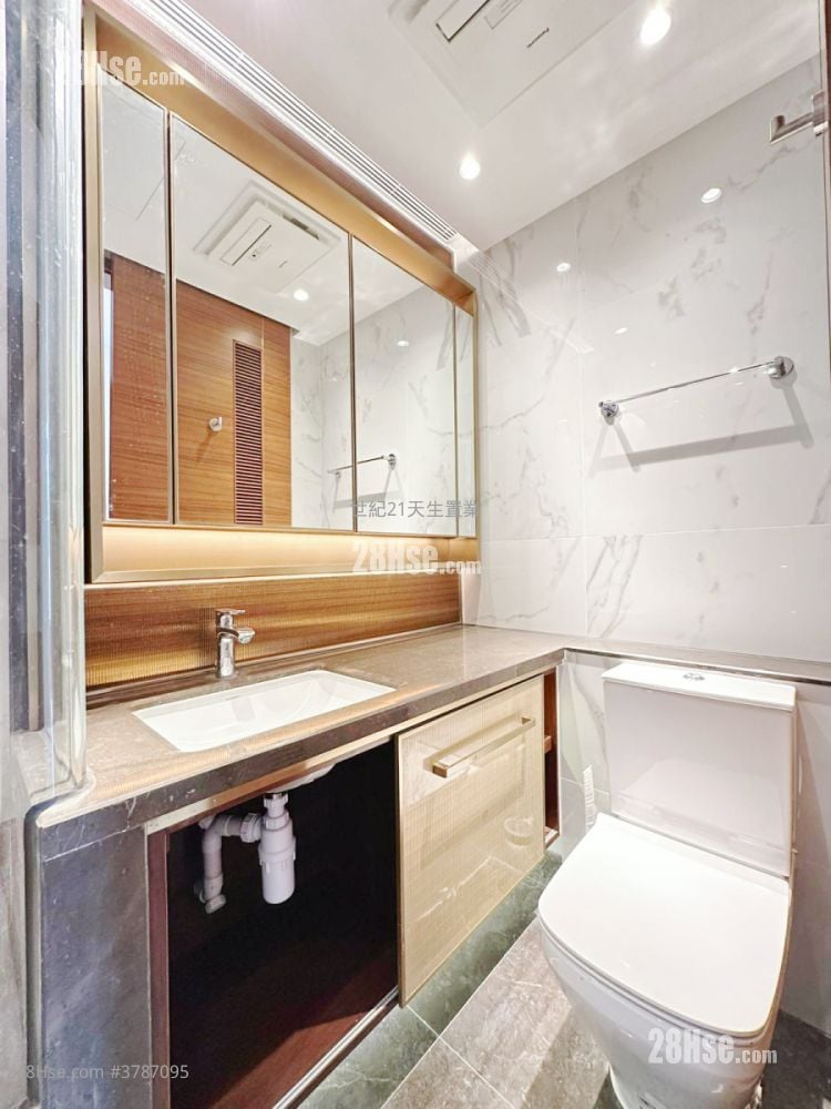 缇岸 售盘 4 房 , 2 浴室 798 平方尺