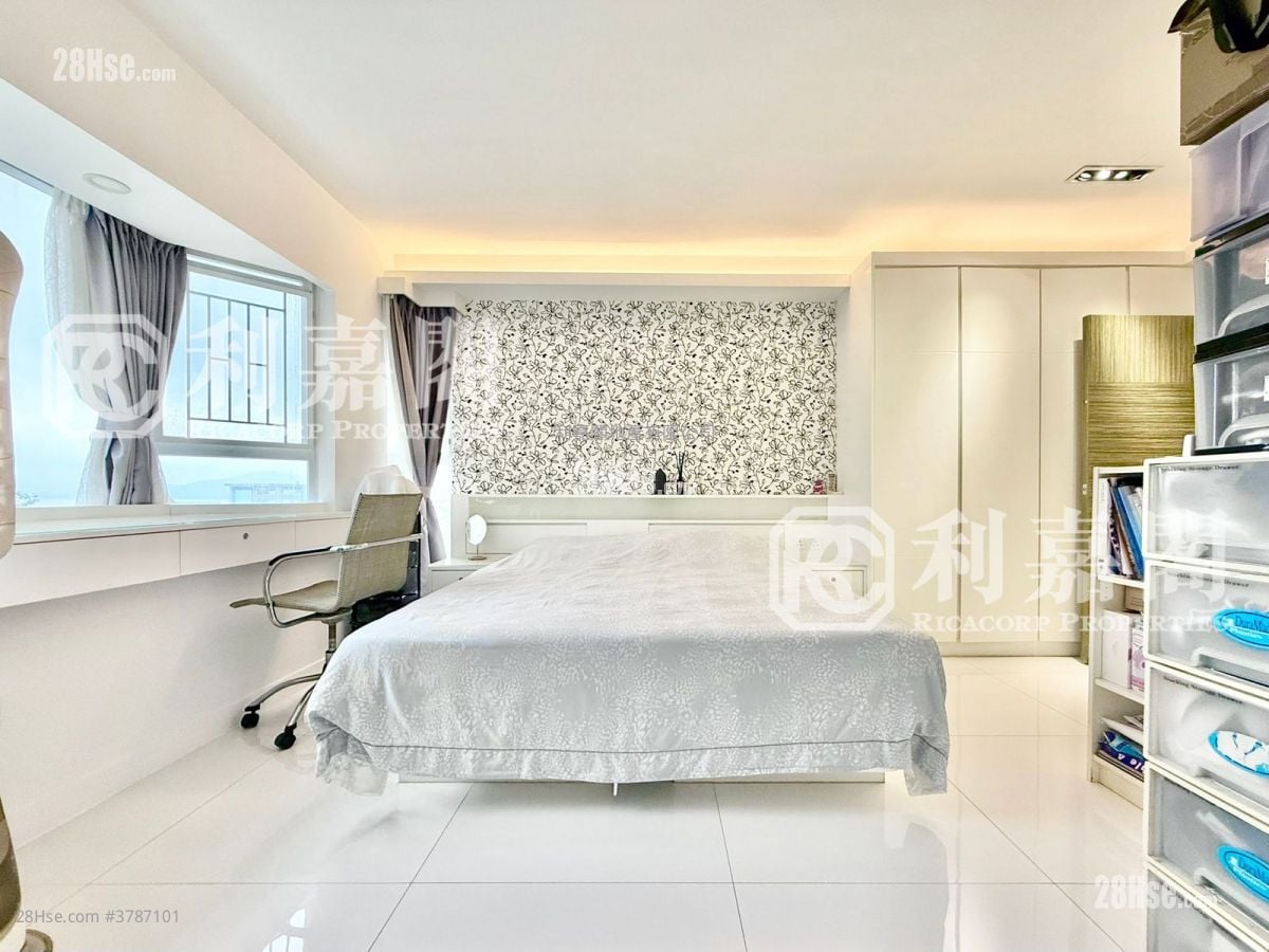 夏威夷花园 售盘 3 房 , 2 浴室 1,852 平方尺