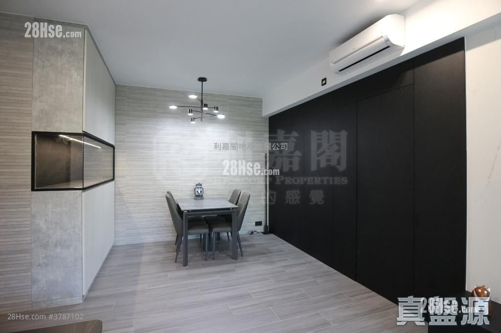 Mont Vert Sell 3 Bedrooms , 3 Bathrooms 845 ft²