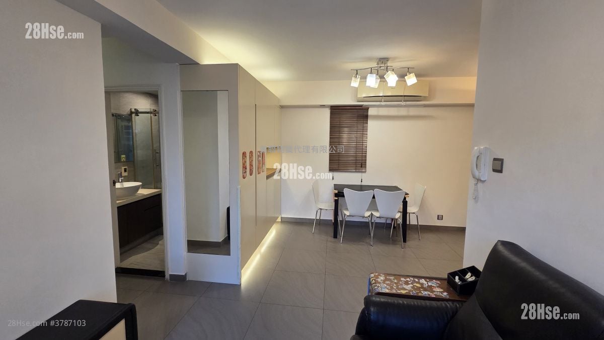 厅: 丽都花园 售盘 3 房 , 2 浴室 617 平方尺