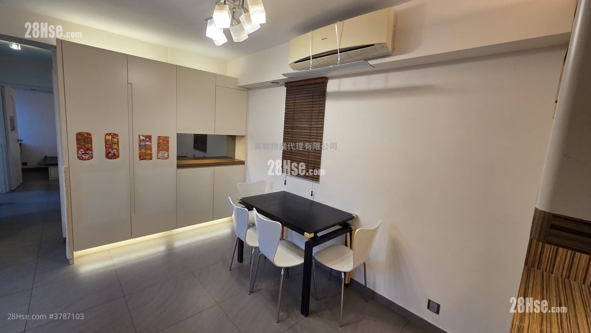 厅: 丽都花园 售盘 3 房 , 2 浴室 617 平方尺