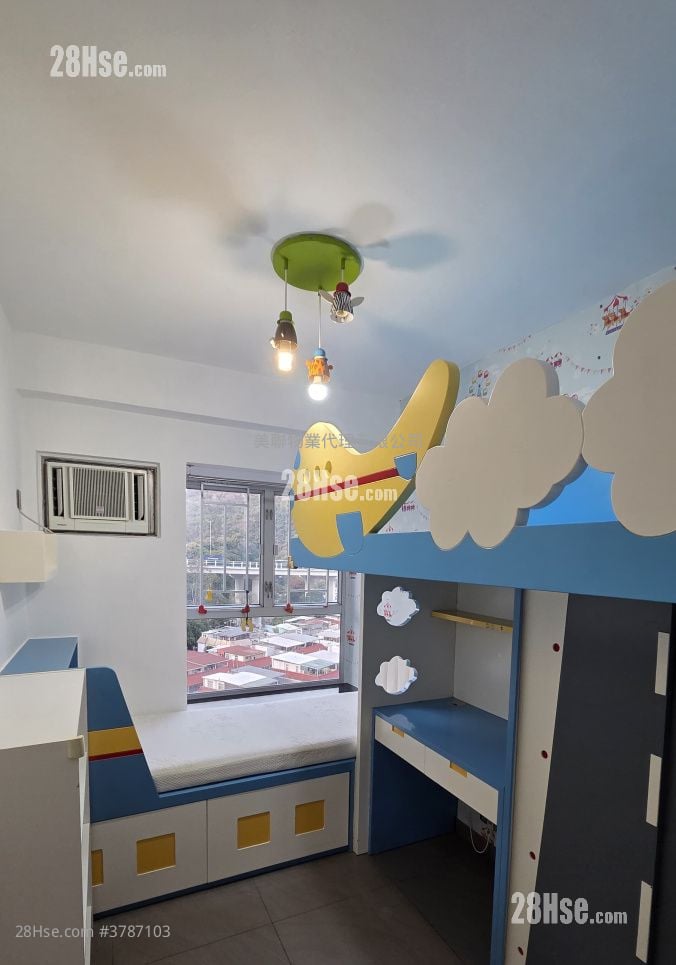 睡房 2: 丽都花园 售盘 3 房 , 2 浴室 617 平方尺