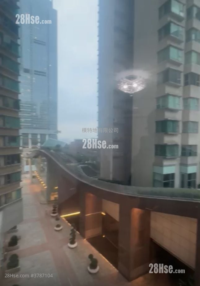 The Waterfront Rental 3 Bedrooms , 3 Bathrooms 934 ft²