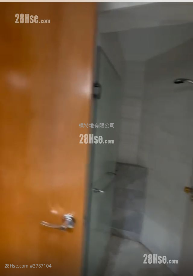 The Waterfront Rental 3 Bedrooms , 3 Bathrooms 934 ft²