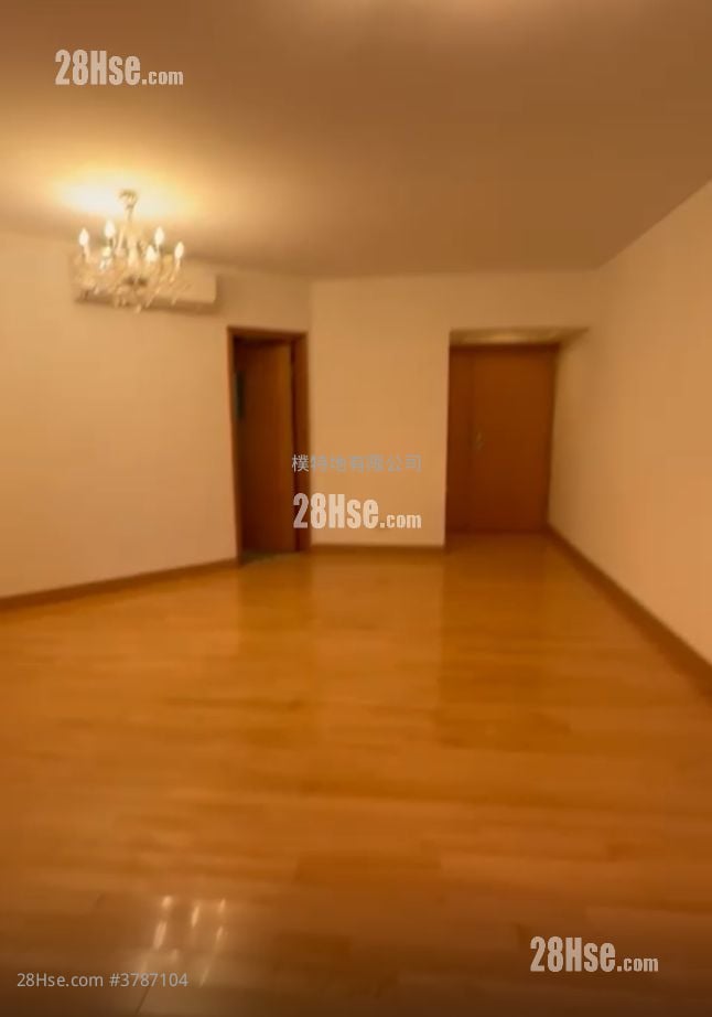 The Waterfront Rental 3 Bedrooms , 3 Bathrooms 934 ft²