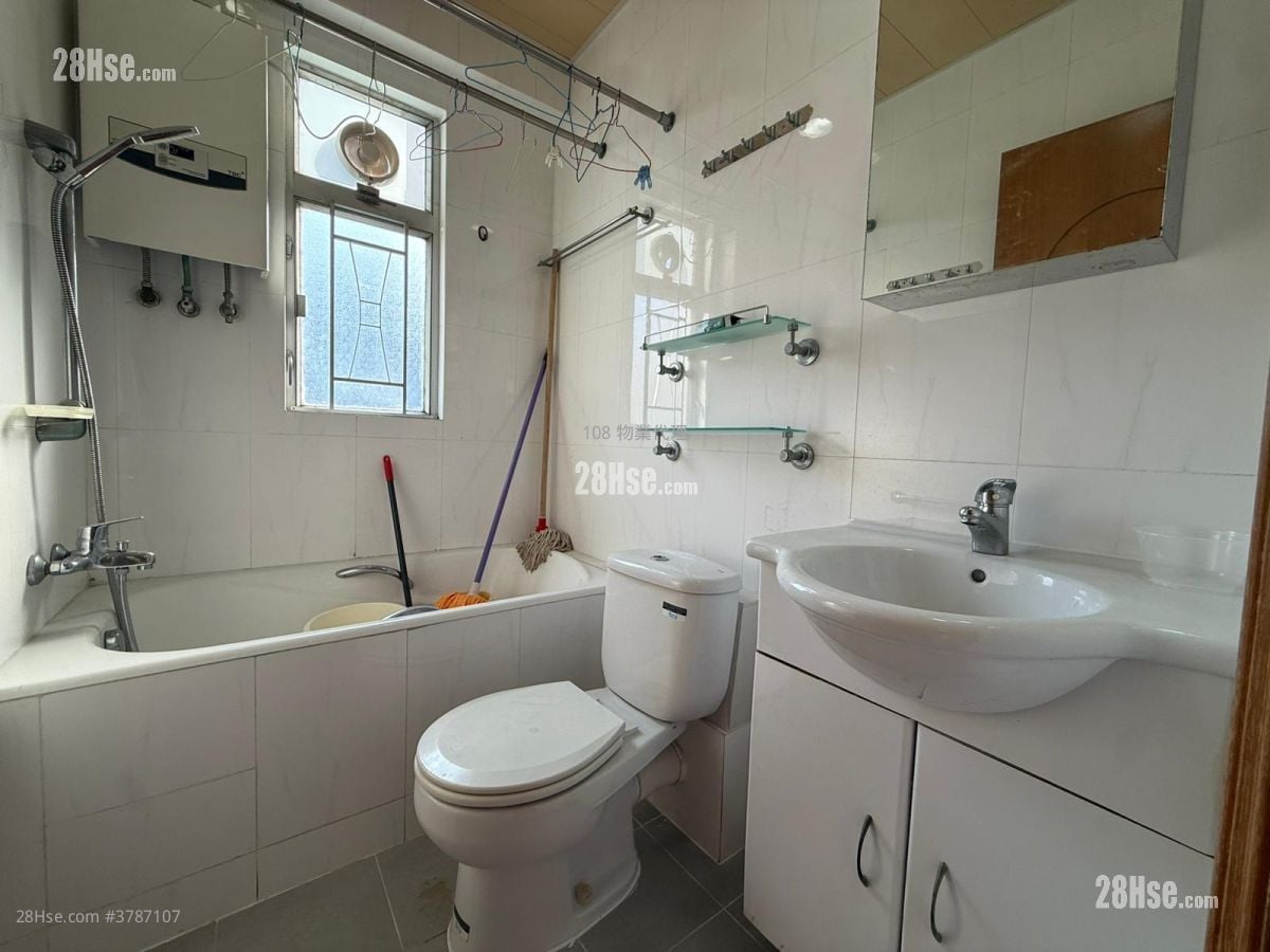 荣英大厦 售盘 3 房 , 2 浴室 1,032 平方尺