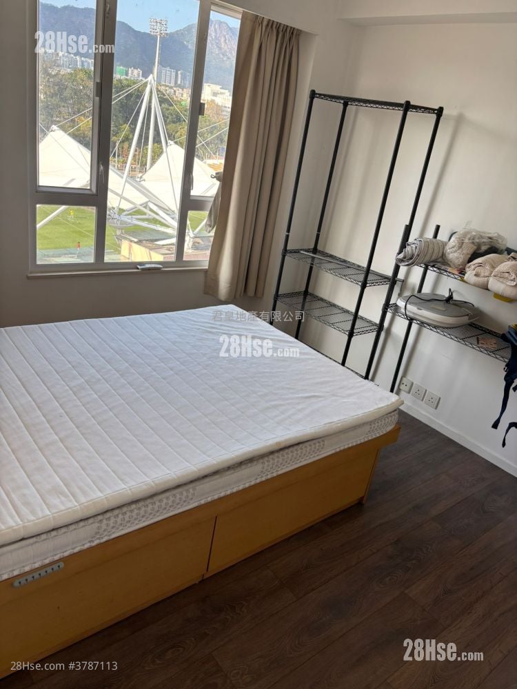 Springfield Court Sell 3 Bedrooms , 2 Bathrooms 647 ft²