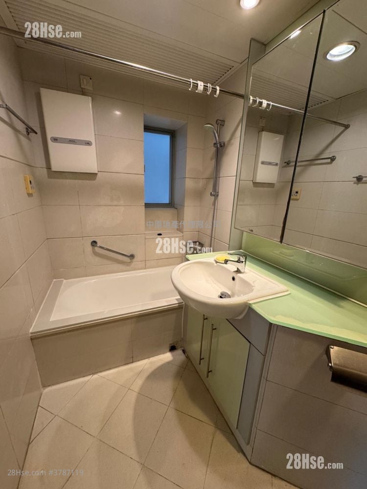 蓝天海岸 租盘 4 房 , 2 浴室 874 平方尺