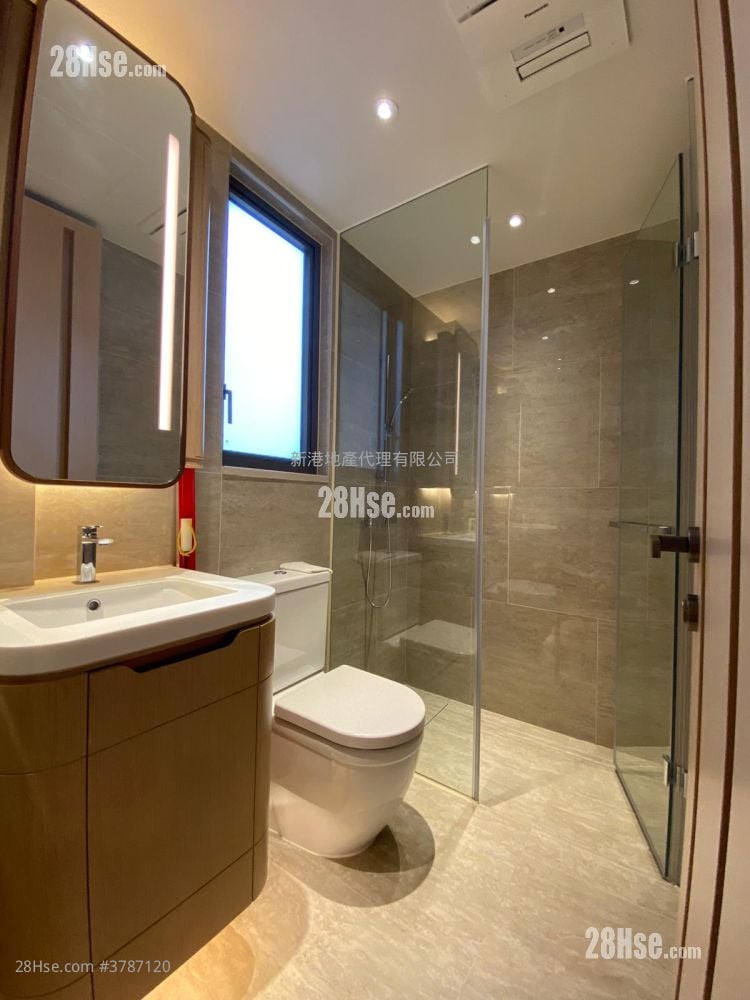 Upper East Sell 1 Bedroom , 1 Bathroom 362 ft²