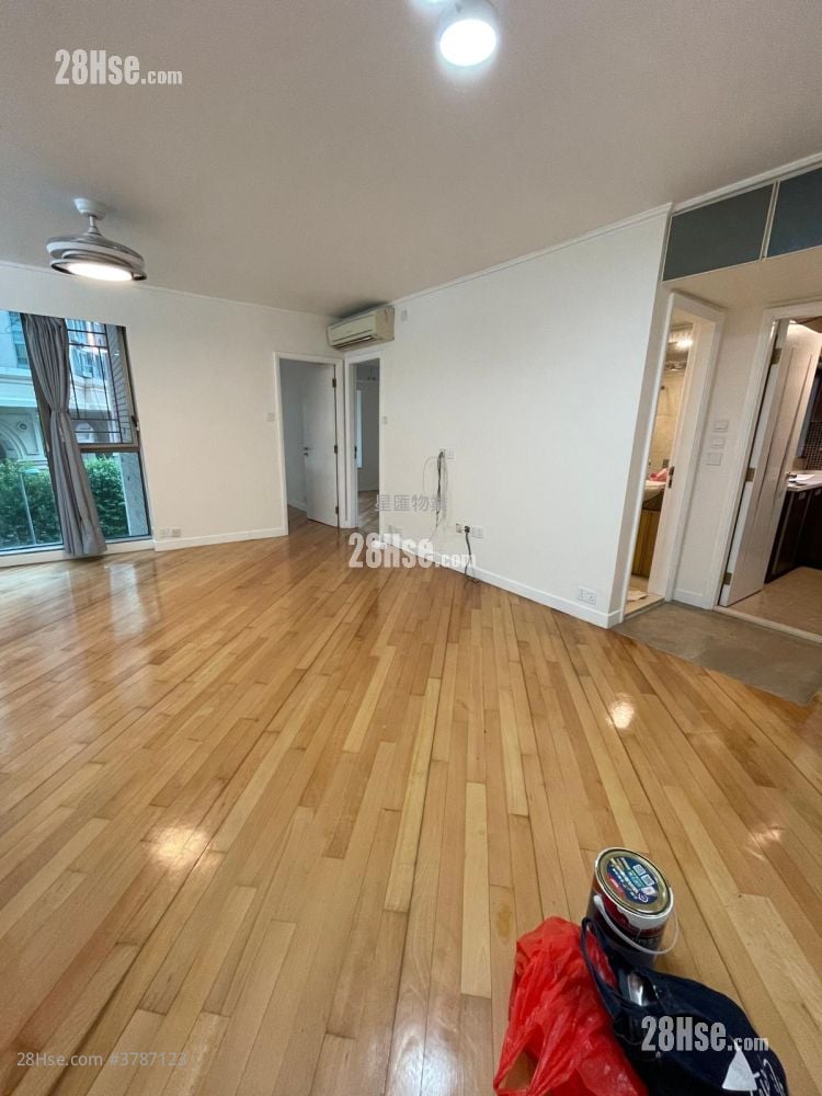 海逸豪园 售盘 2 房 , 1 浴室 744 平方尺