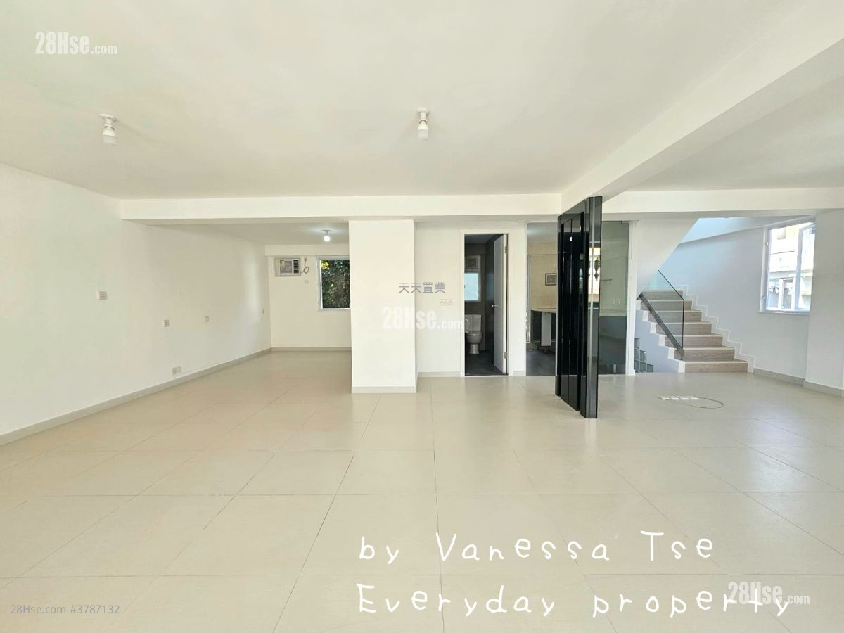 村屋 售盘 1 浴室 700 平方尺