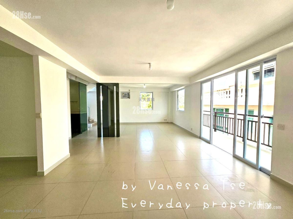 村屋 售盘 1 浴室 700 平方尺