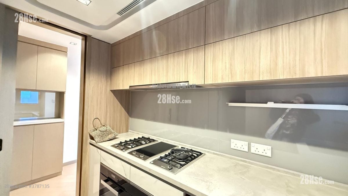 Upper River Bank Sell 3 Bedrooms , 2 Bathrooms 844 ft²