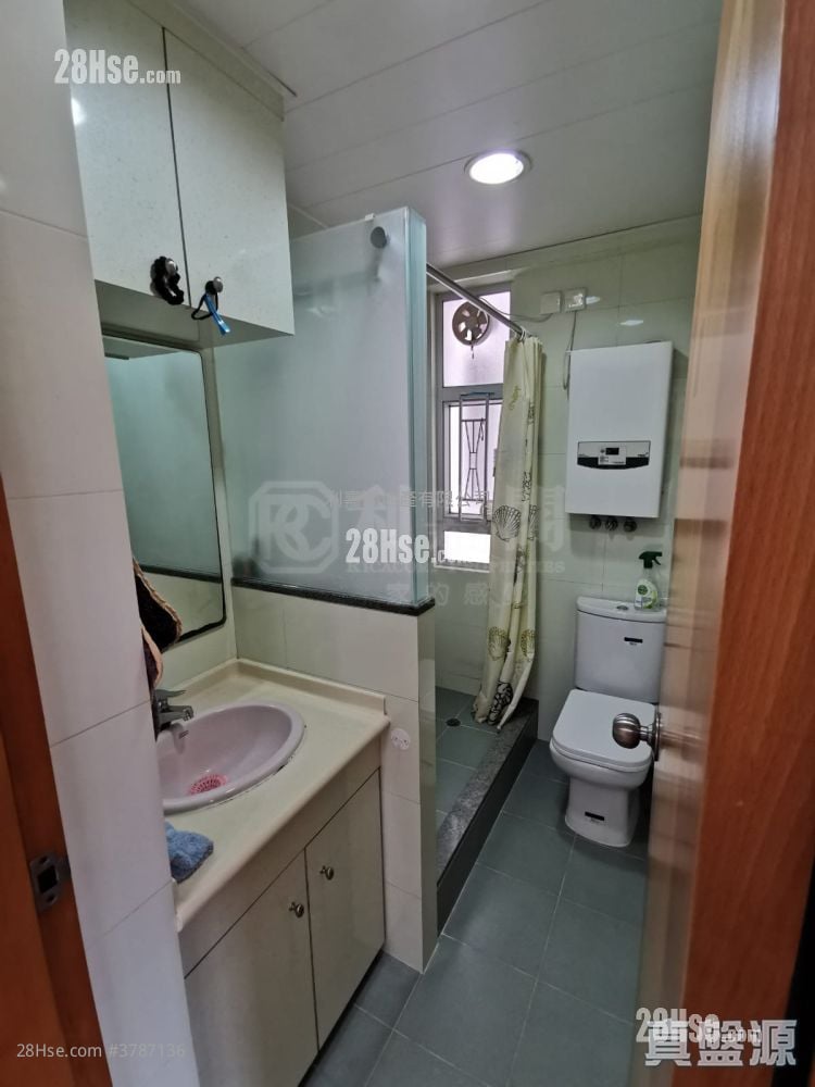 富雅花园 租盘 2 房 , 1 浴室 431 平方尺