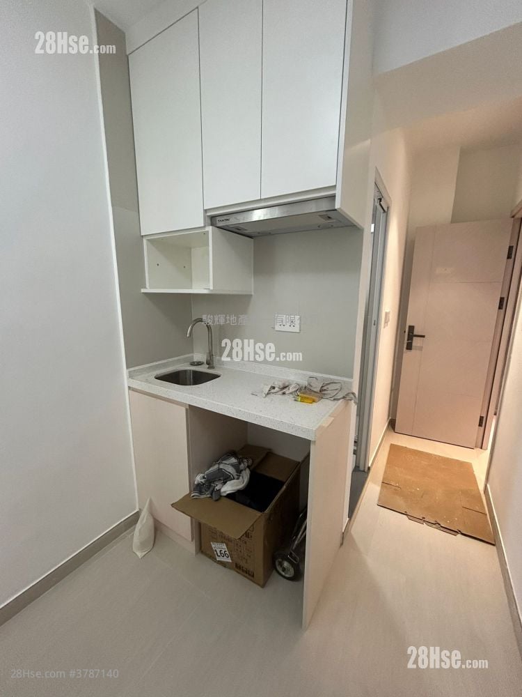South Sea Apartments Rental 1 Bathroom 150 ft²