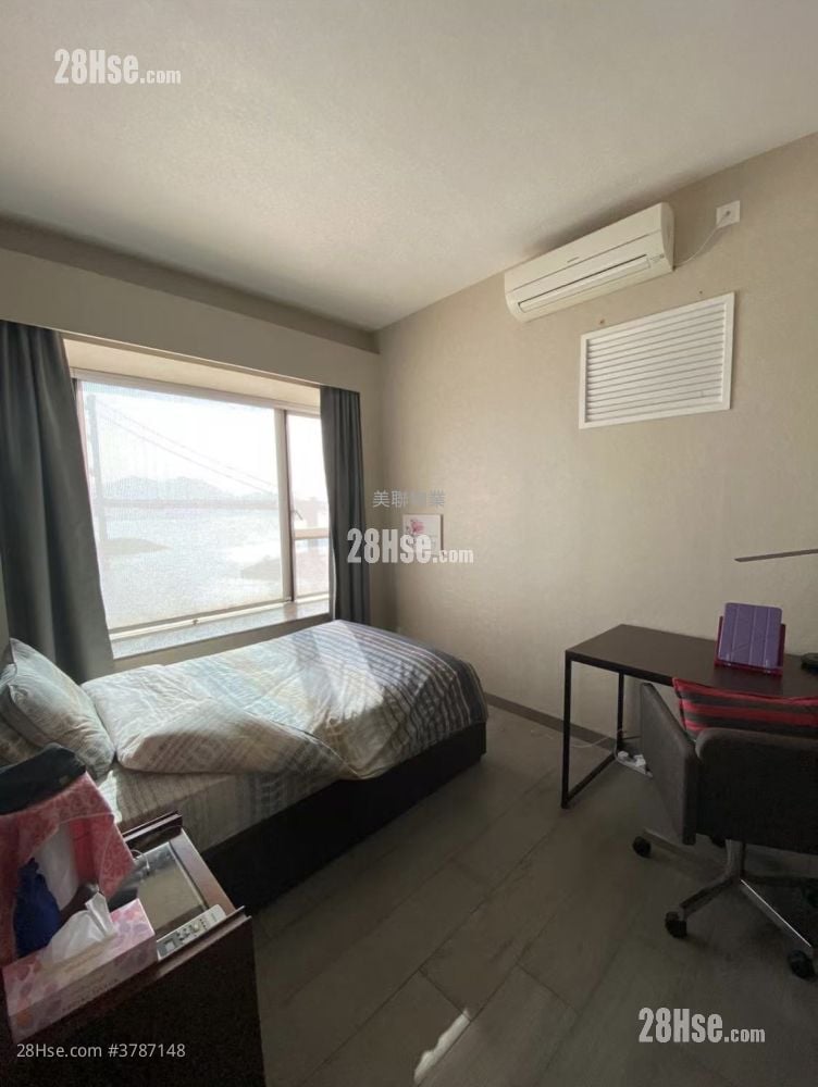 Park Island Sell 3 Bedrooms , 3 Bathrooms 781 ft²