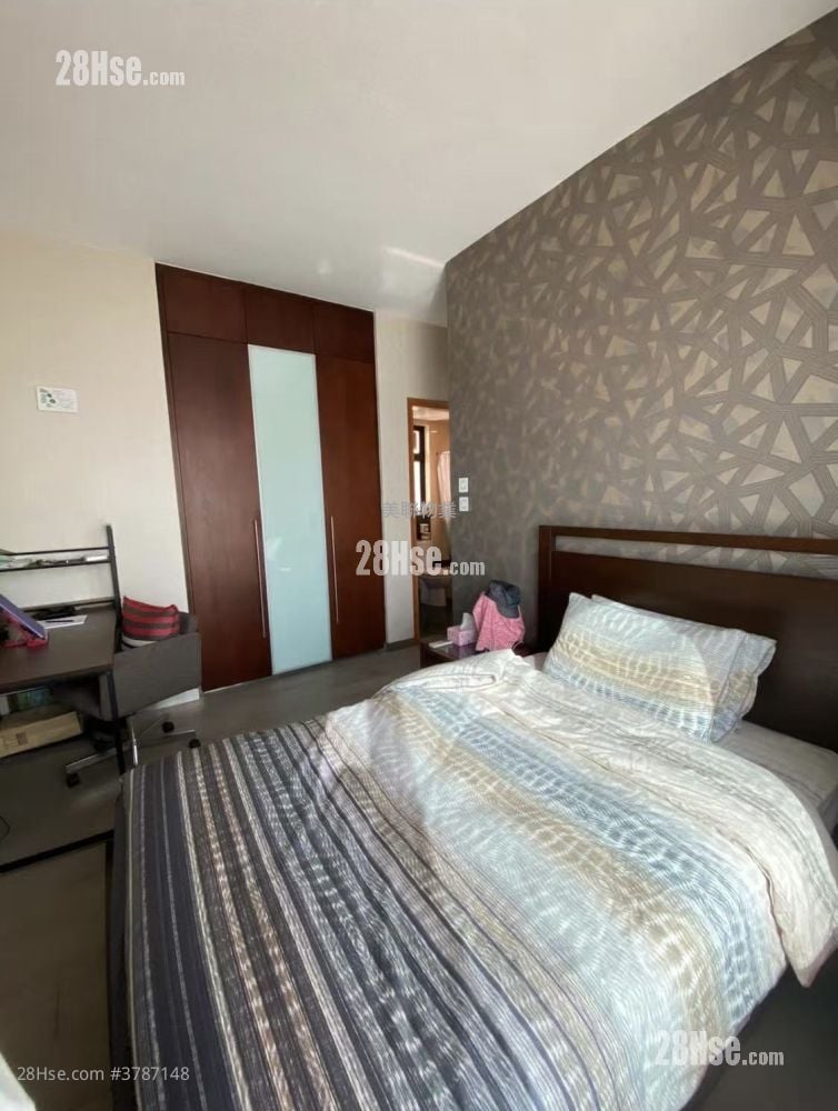 Park Island Sell 3 Bedrooms , 3 Bathrooms 781 ft²