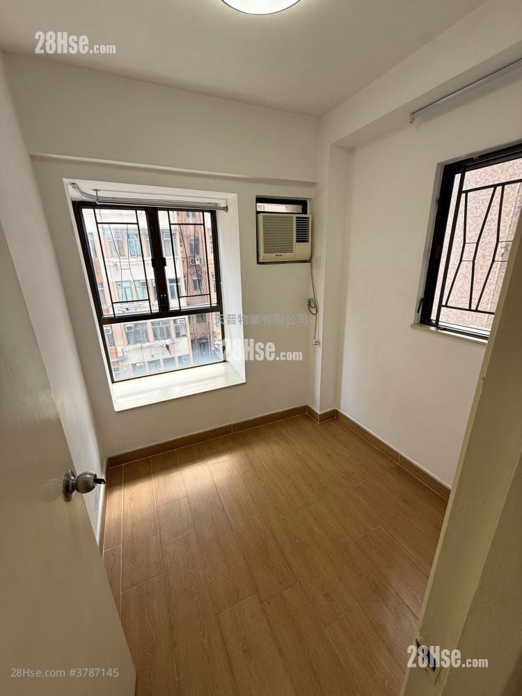 Po Wai Building Sell 2 Bedrooms , 1 Bathroom 262 ft²