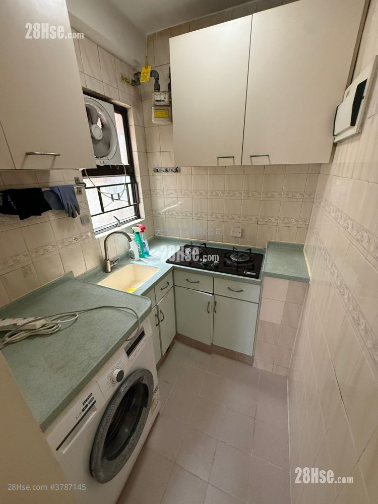 Po Wai Building Sell 2 Bedrooms , 1 Bathroom 262 ft²