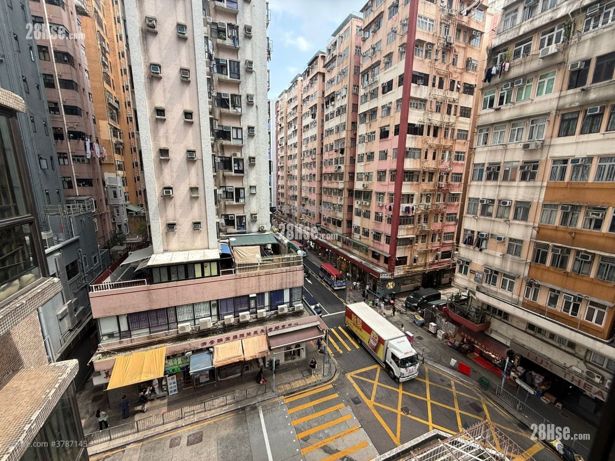 Po Wai Building Sell 2 Bedrooms , 1 Bathroom 262 ft²