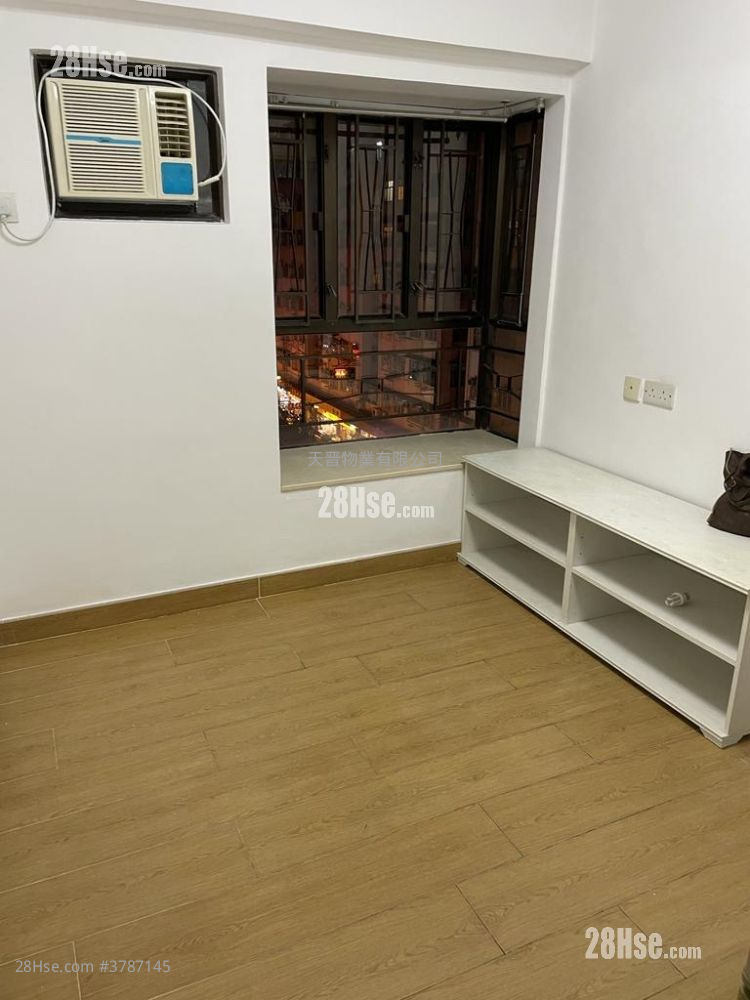 Po Wai Building Sell 2 Bedrooms , 1 Bathroom 262 ft²