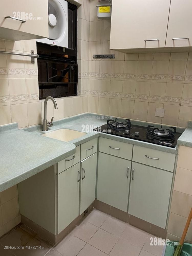 Po Wai Building Sell 2 Bedrooms , 1 Bathroom 262 ft²