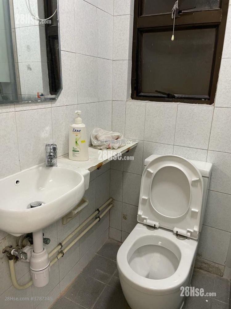 Po Wai Building Sell 2 Bedrooms , 1 Bathroom 262 ft²