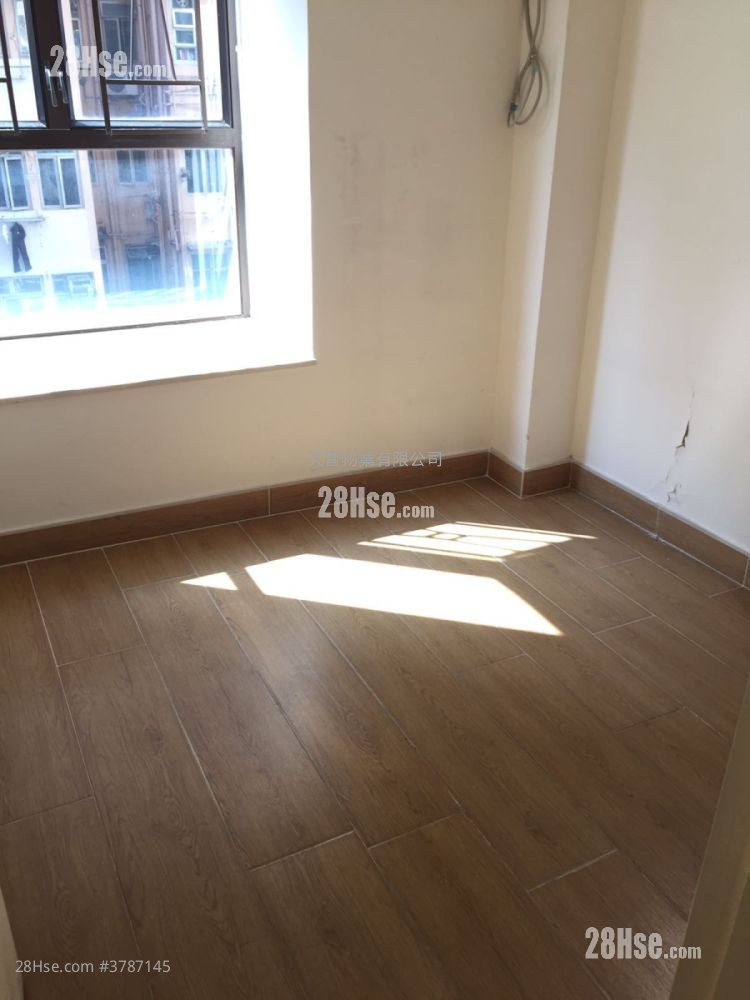 Po Wai Building Sell 2 Bedrooms , 1 Bathroom 262 ft²