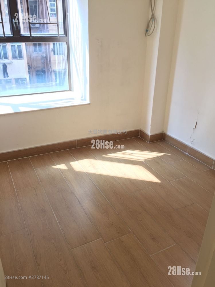 Po Wai Building Sell 2 Bedrooms , 1 Bathroom 262 ft²