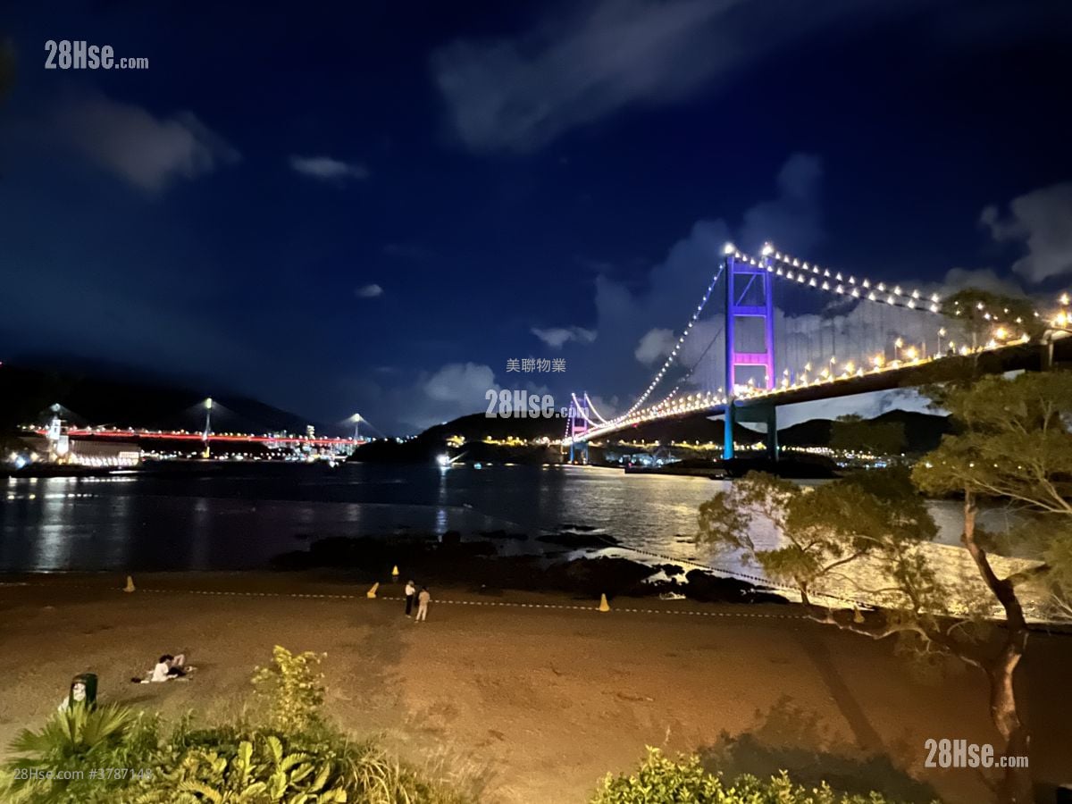 Park Island Sell 3 Bedrooms , 3 Bathrooms 781 ft²